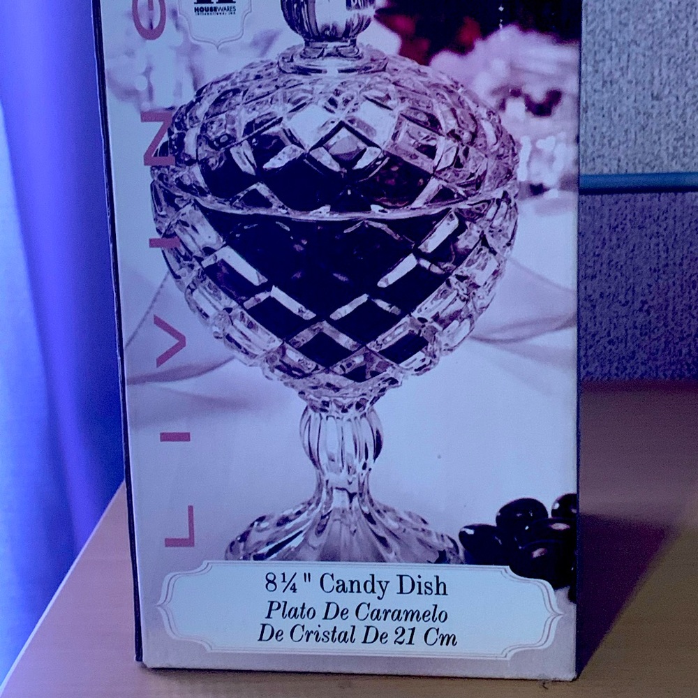 8 1/4 in crystal candy dish. Never used. In original box.
